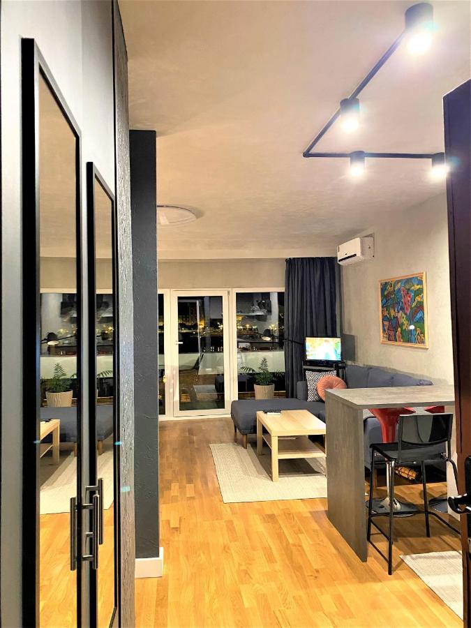 Danube View Artapartment With Balcony Budapest Luaran gambar